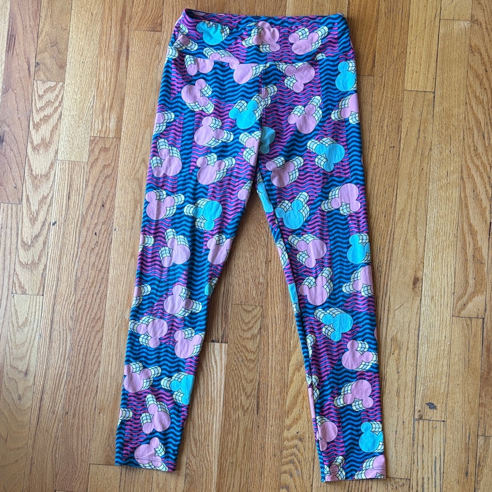 LuLaRoe Women’s Mickey Mouse Print Leggings.